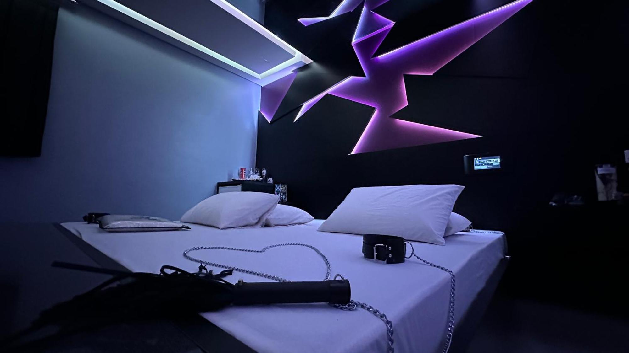 Eros Motel กูยาบา ภายนอก รูปภาพ